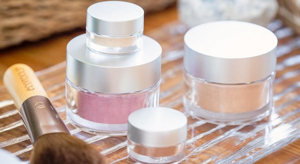 Under-Eye Dark Circles & Broken Blood Vessels? Let’s Camouflage Them with Mineral Cosmetics!