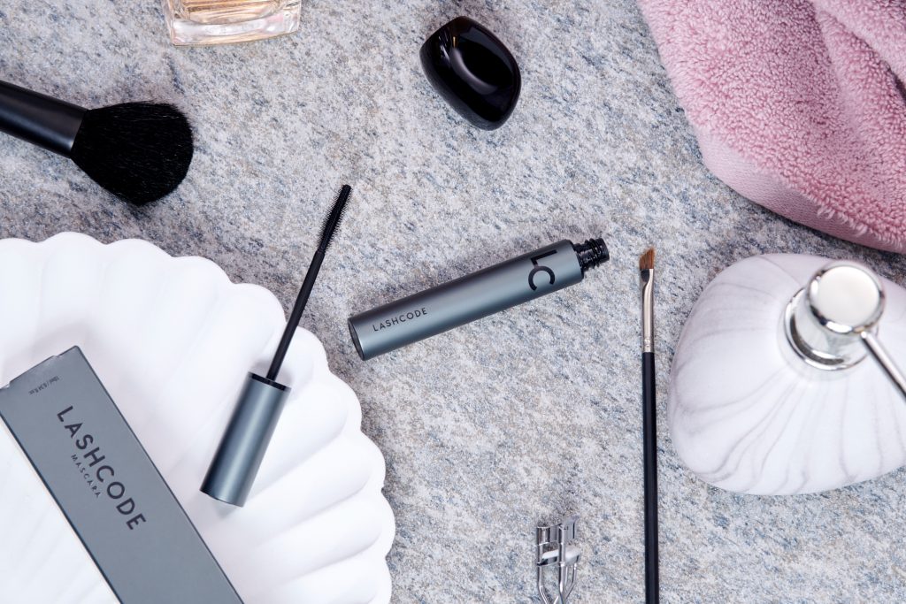 Lashcode - eyelash beautifying at their very core